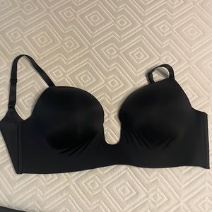 Victorias Secret extra low V line bra 34DDD